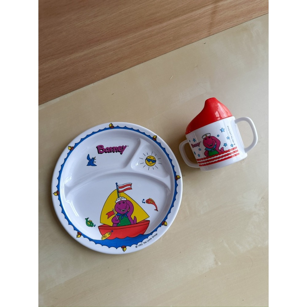 Barney The Dinosaur Divided Plate and Sippy Cup 1993 Kids Mealtime Set